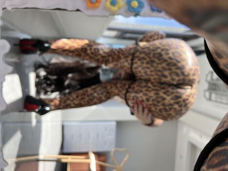 是120斤的小王同学