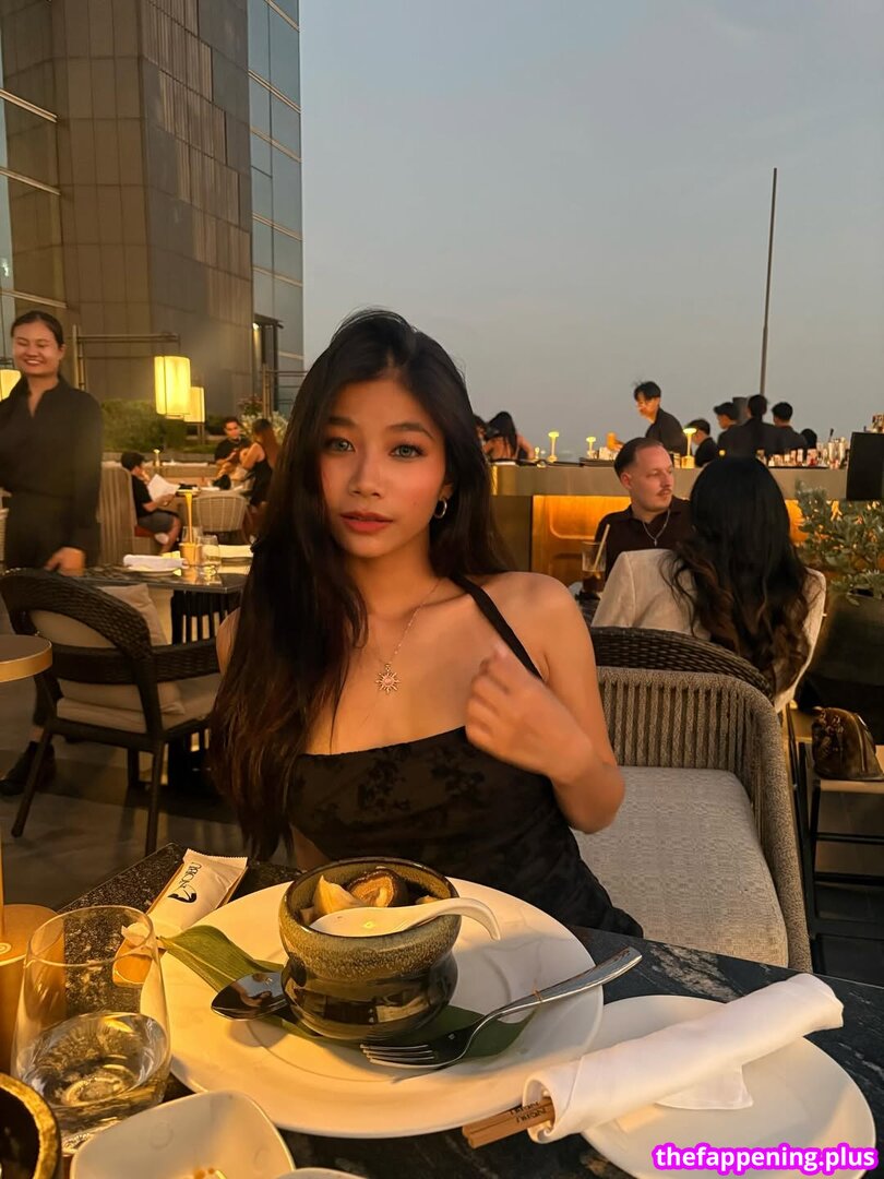 Saipetch B. / aaomhelloo Photo OnlyFans Nu #174