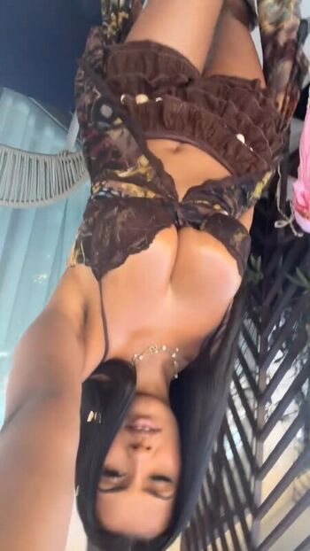 Abida.__