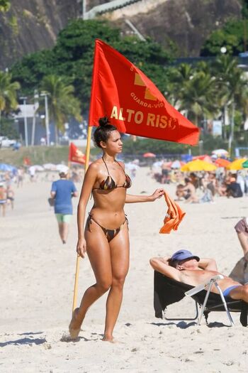 Alane Dias