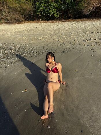 Allysa Amogues