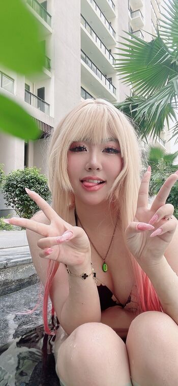 Altariaa_cos
