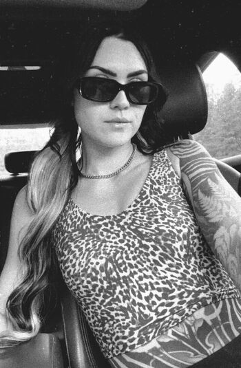 Angela Rhodes