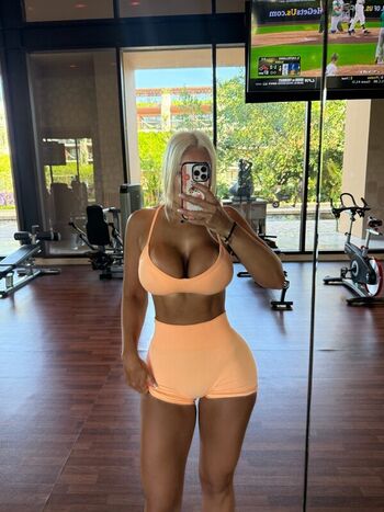 Anna Huntt
