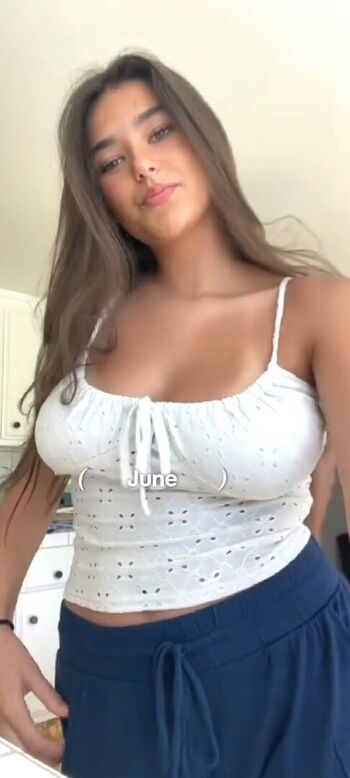 Annalise Schmilinsky