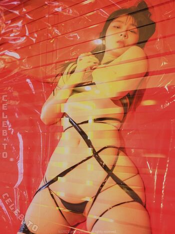 Artgravia Magazine