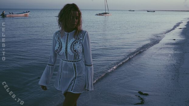 Ashley Benson