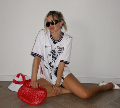 Ashley Roberts