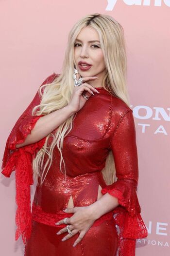 Ava Max