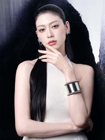 Ayaka Miyoshi