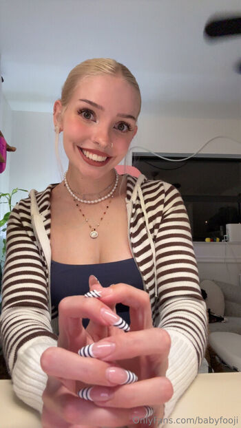 babyfooji / peachtot