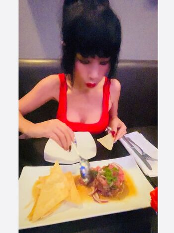 Bai Ling