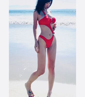 Bai Ling