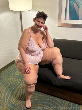 bigbootyasshley