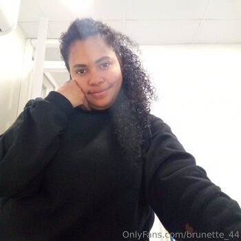 brunette_44