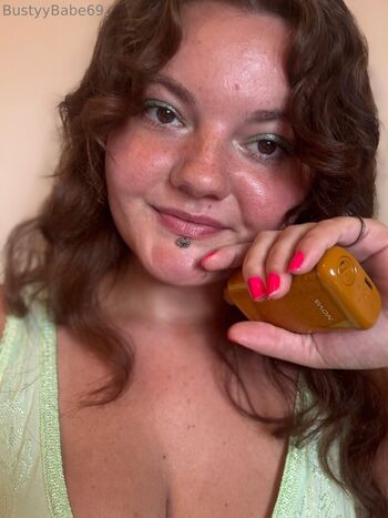 bustyybabe69