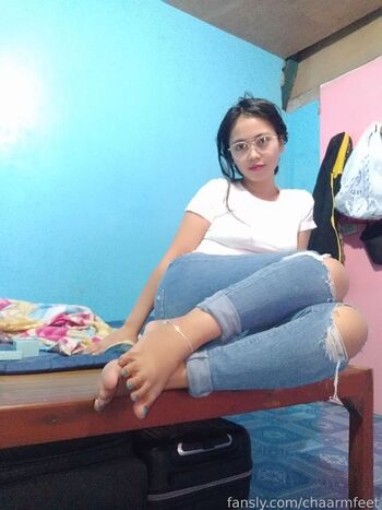 chaarmfeet