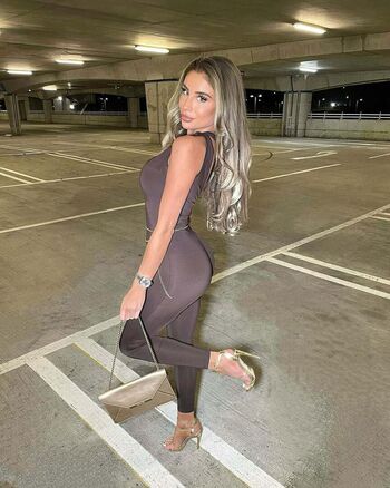 Chloe Streatfield