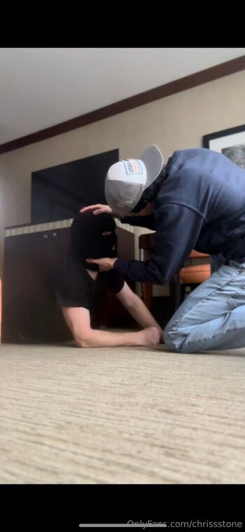 chrissstone