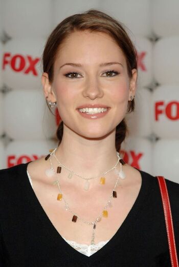 Chyler Leigh