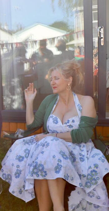 Corrinne Wicks