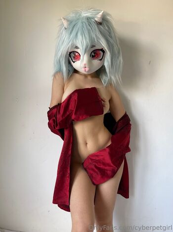 cyberpetgirl