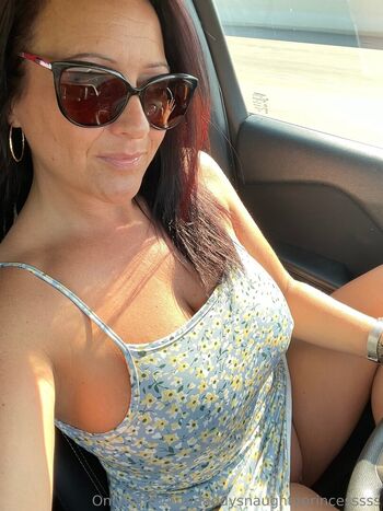 daddysnaughtyprincesssss