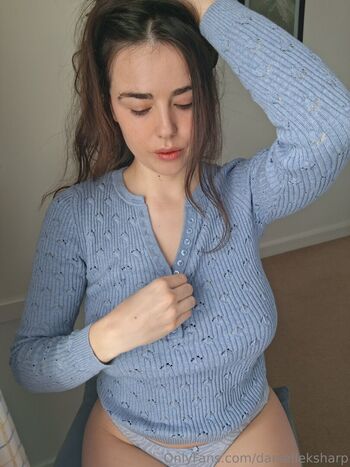 danielleksharp