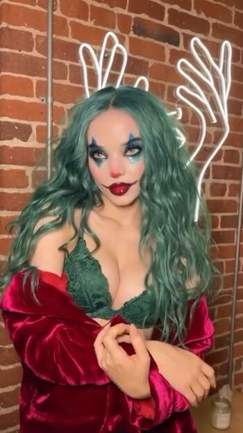 Dove Cameron