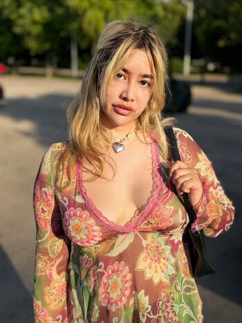 Elise ASMR / Elise Tran / Elise's Garden