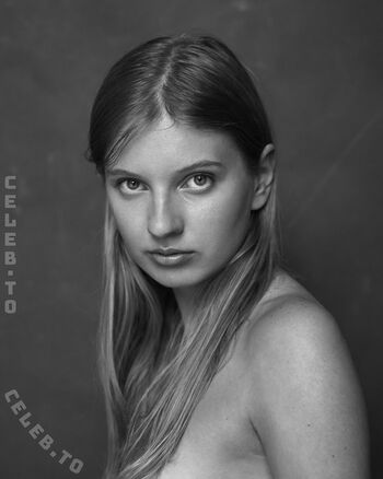 Eva Kannn I Eva Kanarska I Ellebelle I Evelina