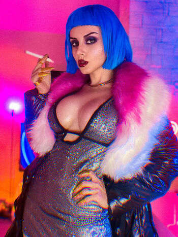 EzySummers Cosplay