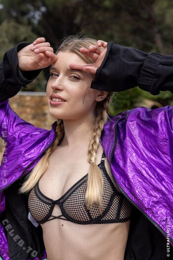 Freya Mayer