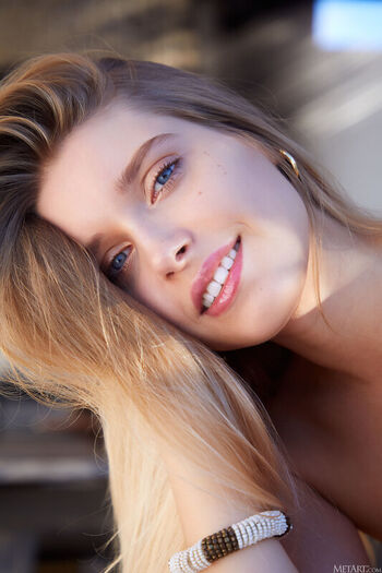 Freya Mayer