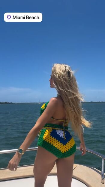 Gabi Martins