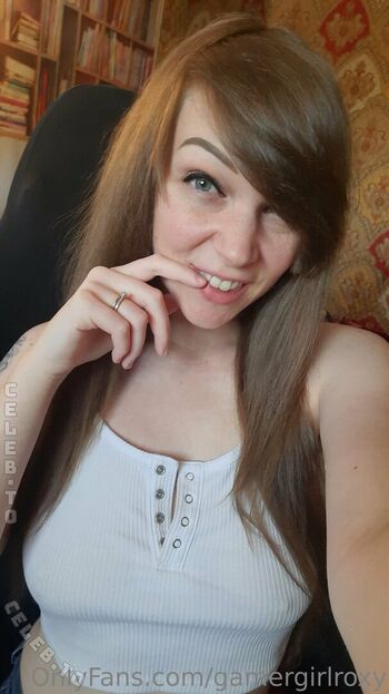 GamerGirlRoxy
