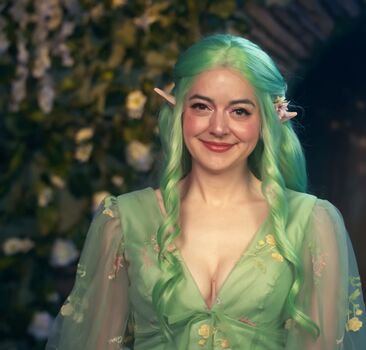 Ginny Di