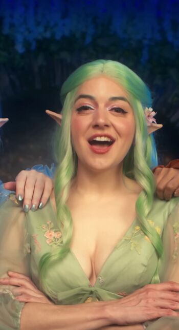 Ginny Di