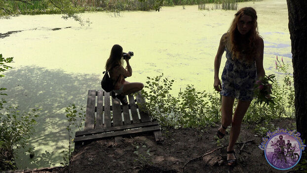 Girls Hunters Beauty