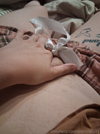 glitterbby21