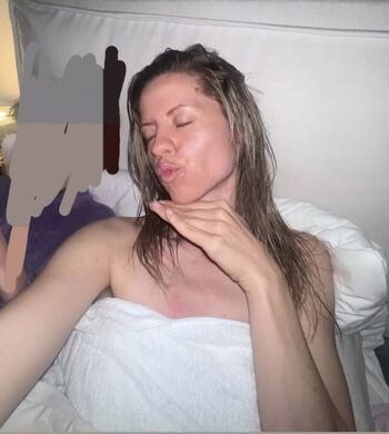 Hayleyybayley