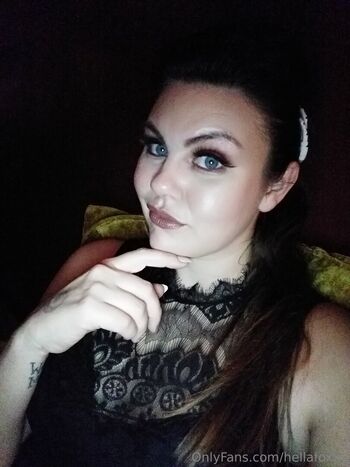 hellafoxxy