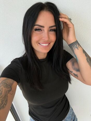 Helloalexismae
