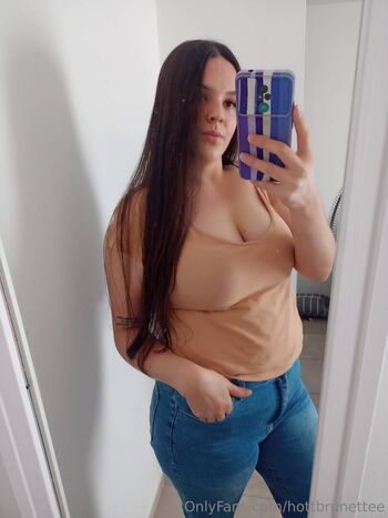 hottbrunettee