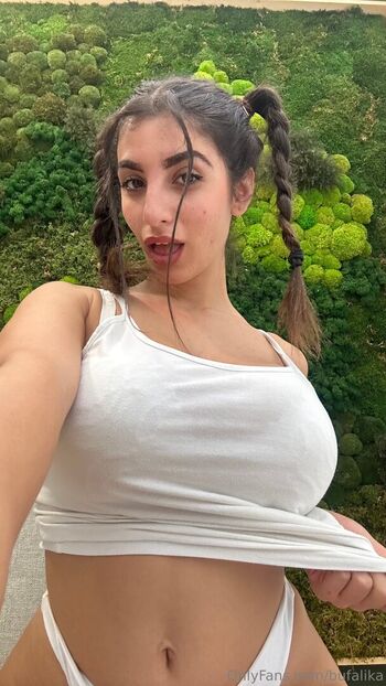 Ika D'Auria