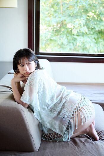 Ina Enohara 榎原依那