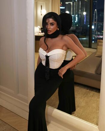 Ina Gayardi