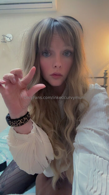 inkedcurvymum
