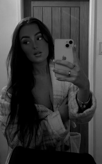 IZZY_22