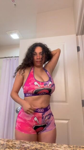 Jazmyn Blaze